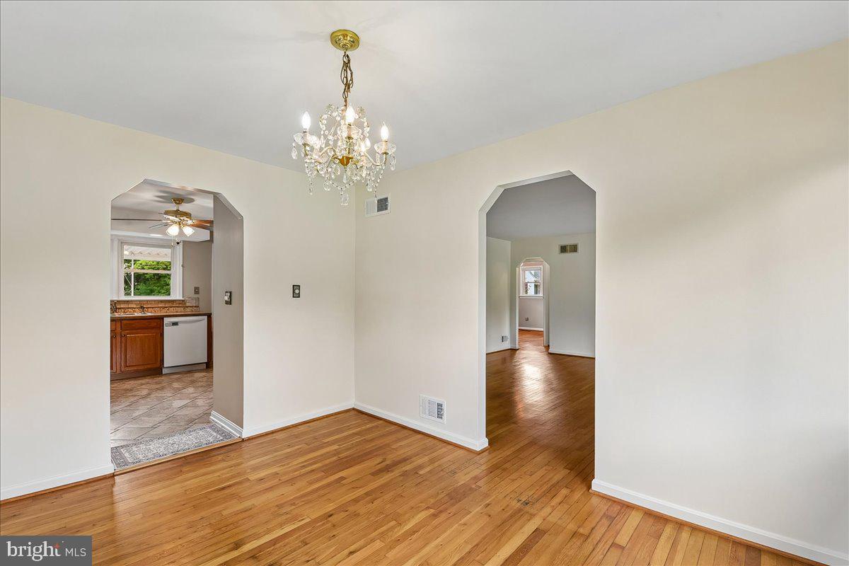 1901 Van Bibber Road Edgewood, MD 21040 - Photo 8 of 42 Dining Room