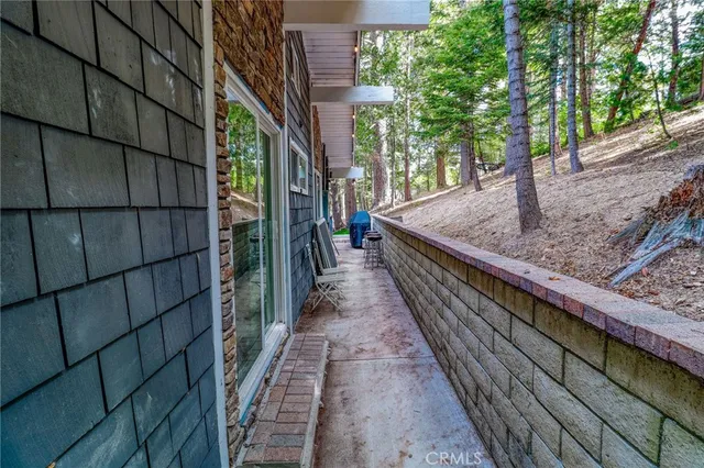 $545,000 | 26669 Highway 189, Twin Peaks, CA 92391