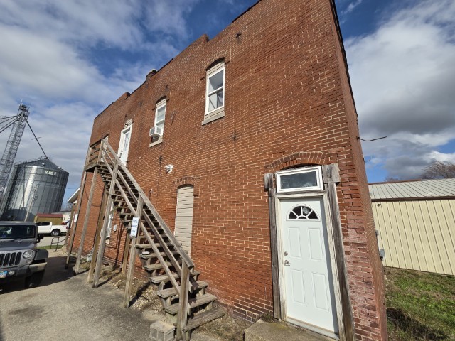 303 3rd Street Kell, IL 62853 - Photo 3 of 23 a view of entryway