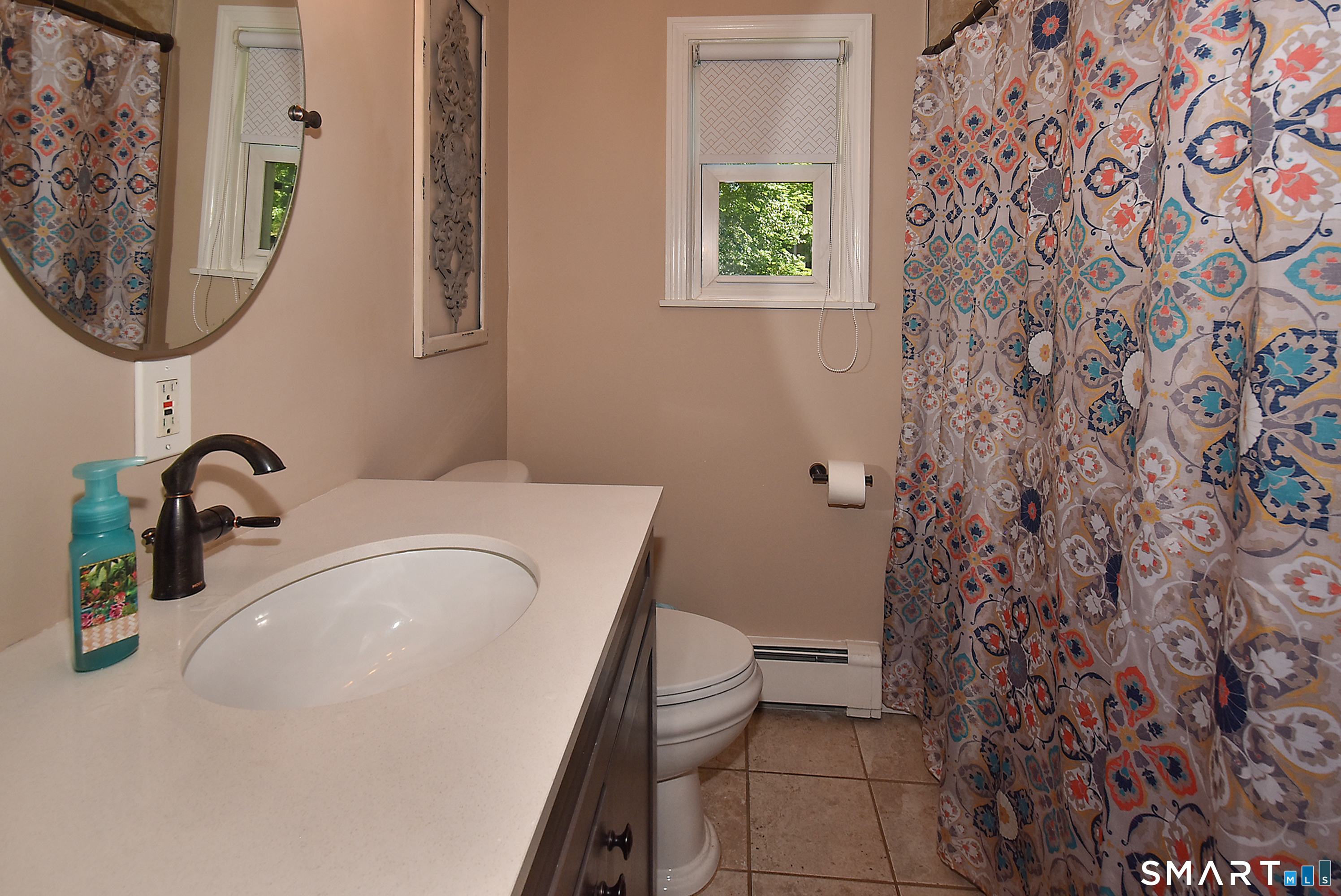 82 Rood Avenue Windsor, CT 06095 - Photo 13 of 29