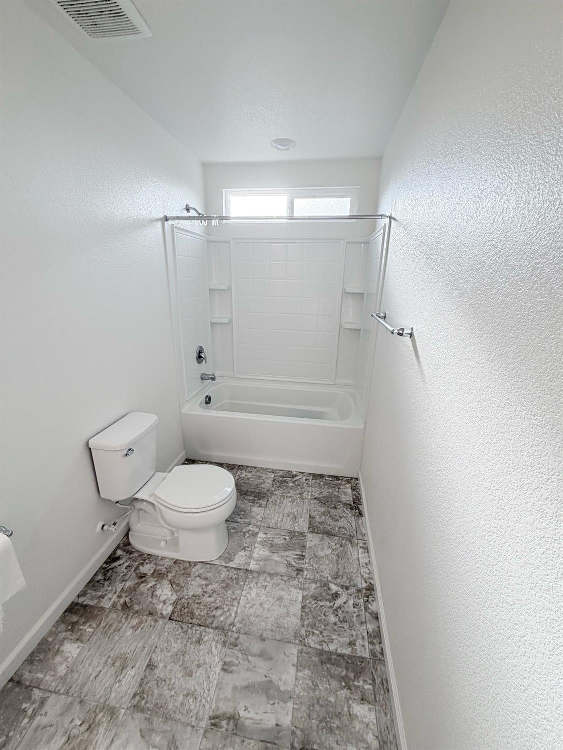 716 Somerset Way Patterson, CA 95363 - Photo 14 of 26