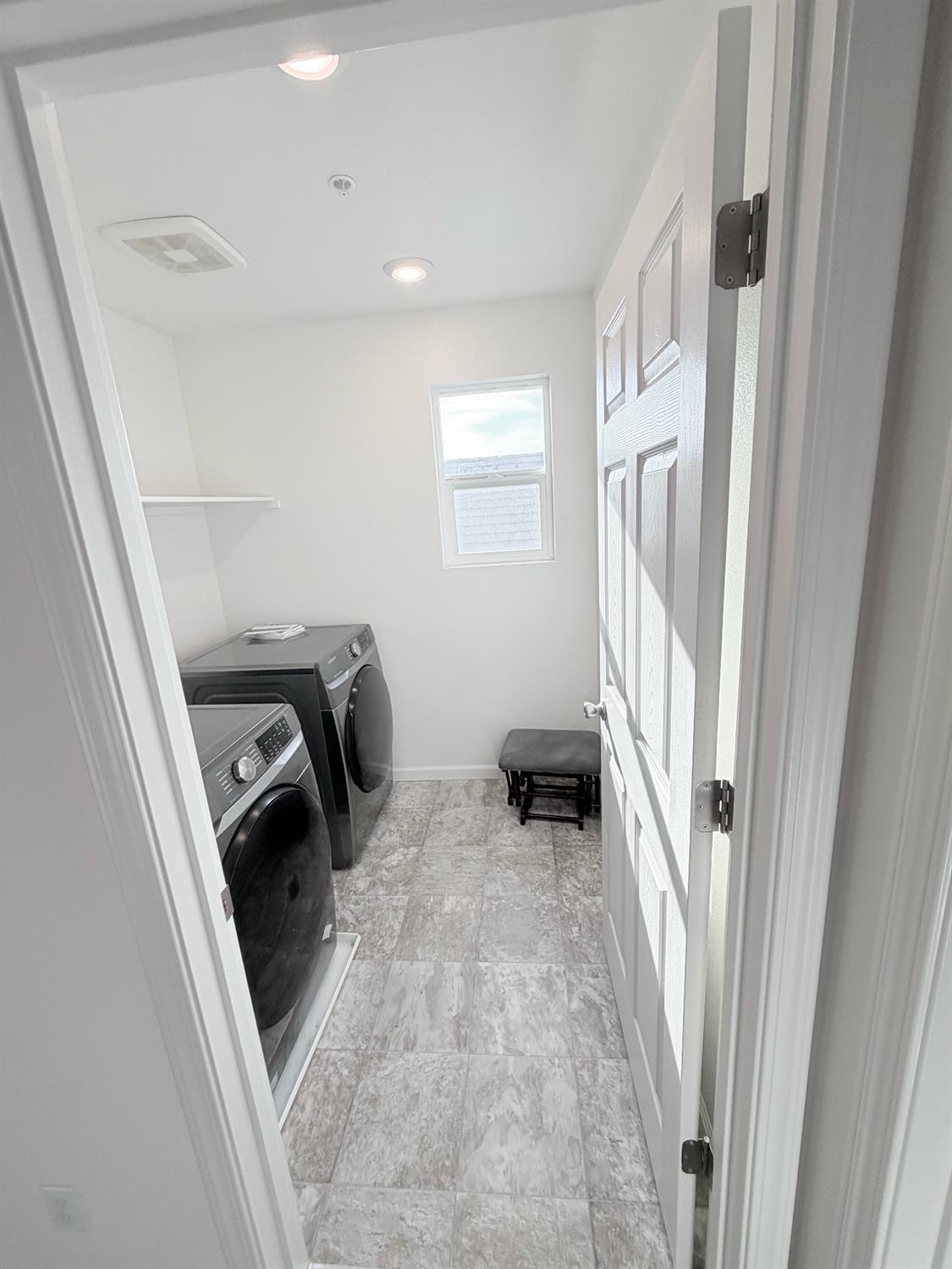 716 Somerset Way Patterson, CA 95363 - Photo 15 of 26