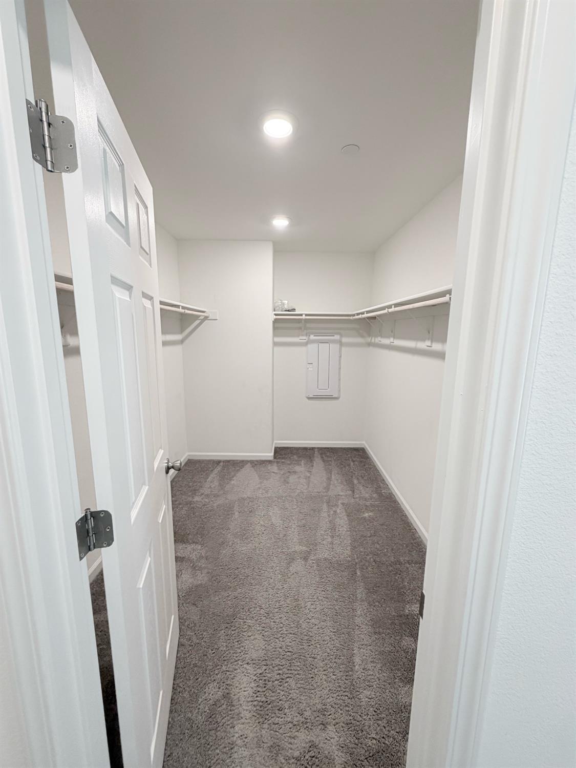 716 Somerset Way Patterson, CA 95363 - Photo 23 of 26