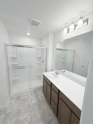 $2,850 | 716 Somerset Way, Patterson, CA 95363