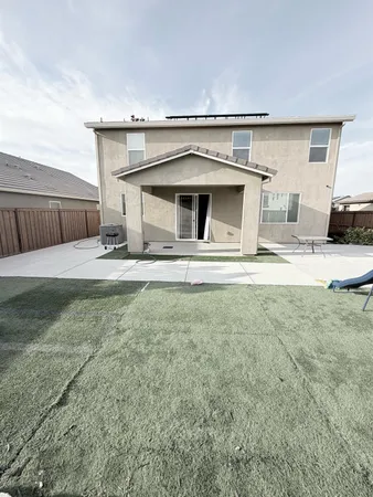 $2,850 | 716 Somerset Way, Patterson, CA 95363