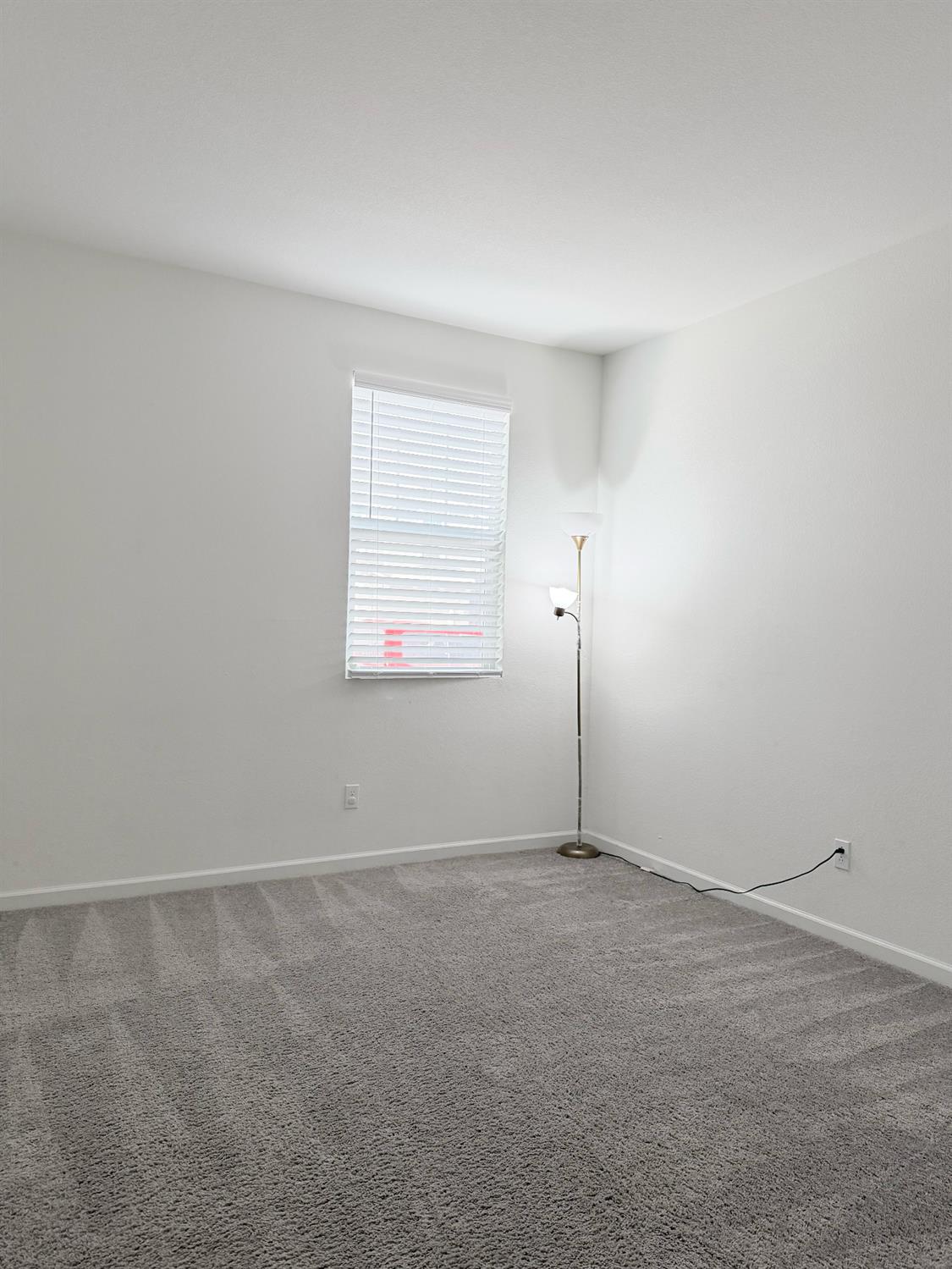 716 Somerset Way Patterson, CA 95363 - Photo 6 of 26