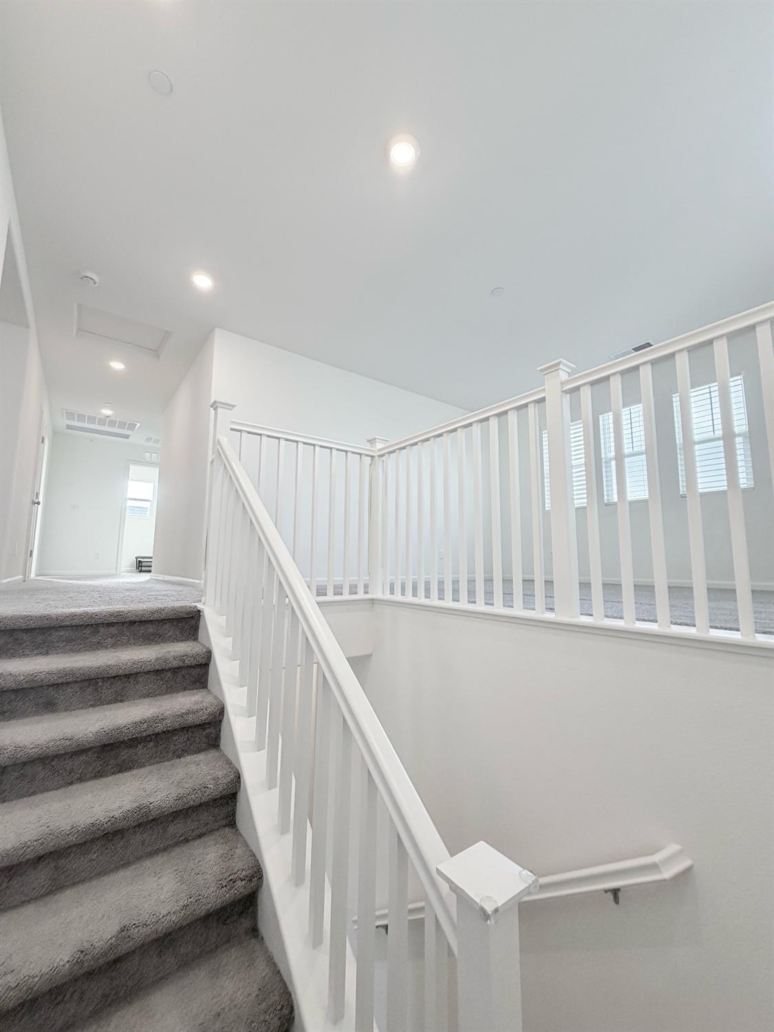 716 Somerset Way Patterson, CA 95363 - Photo 10 of 26