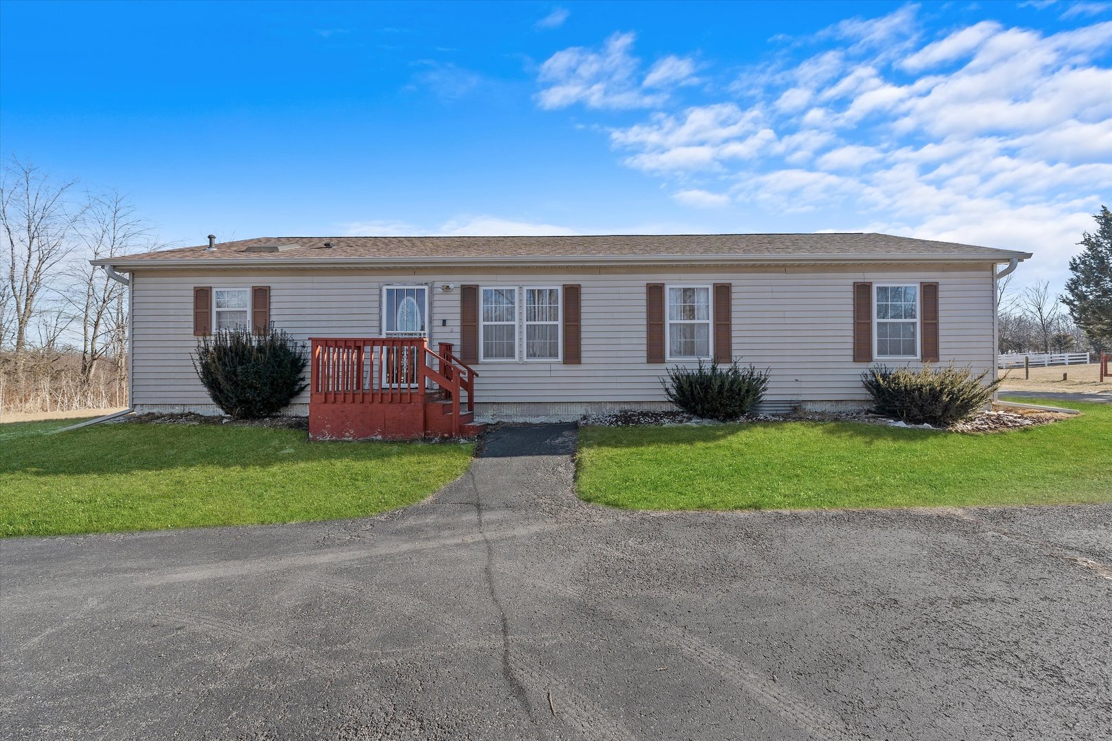 24609 Kings Road Crete, IL 60417 - Photo 1 of 37 Gallery Image 1