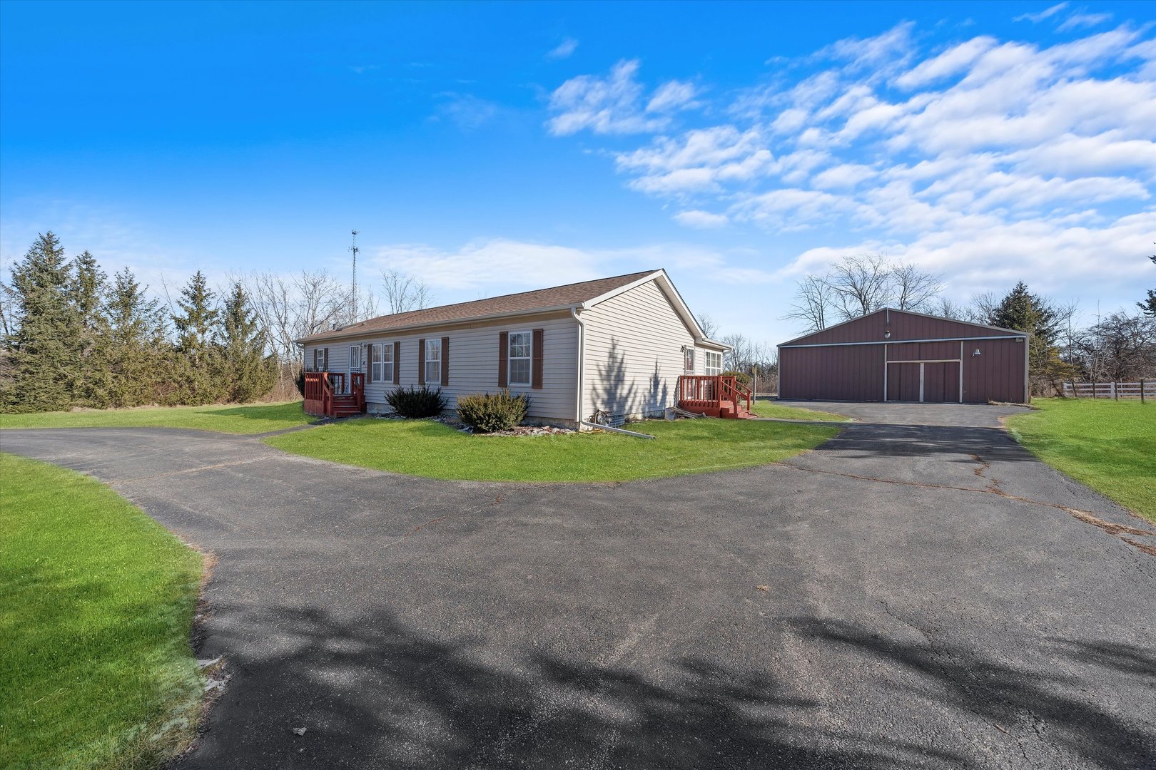 24609 Kings Road Crete, IL 60417 - Photo 2 of 37 Gallery Image 2