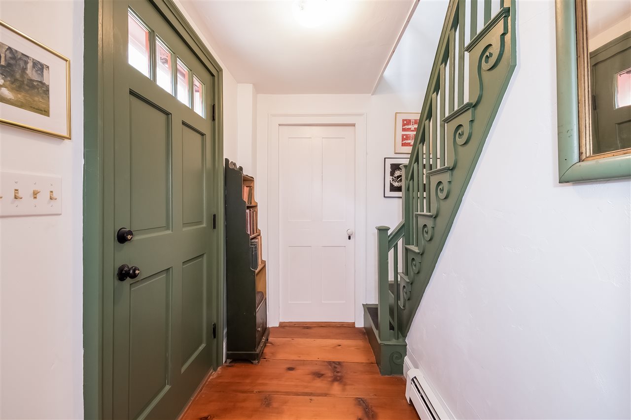 867 Quaker Street Henniker, NH 03242 - Photo 2 of 40