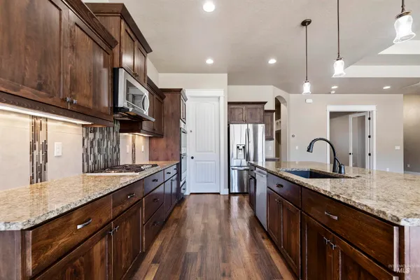 $1,025,000 | 24710 Blessinger Road, Star, ID 83669