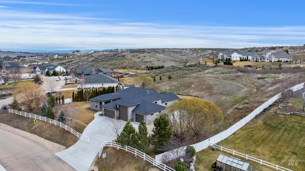 $1,025,000 | 24710 Blessinger Road, Star, ID 83669