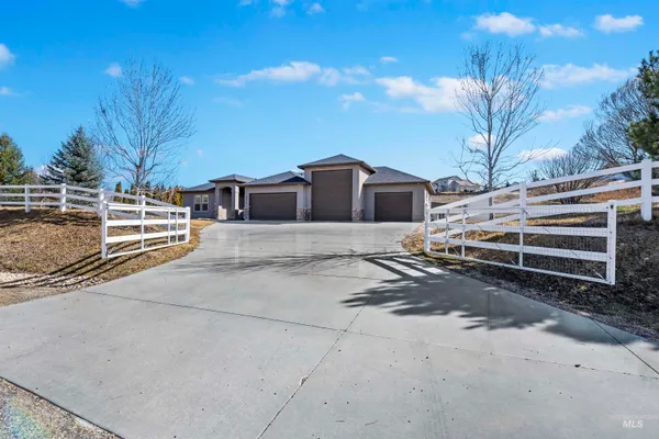 $1,025,000 | 24710 Blessinger Road, Star, ID 83669
