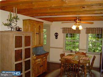 424 Vinemont Road Sinking Spring, PA 19608 - Photo 4 of 12 Dining Room