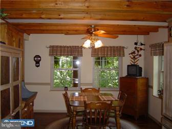 424 Vinemont Road Sinking Spring, PA 19608 - Photo 5 of 12 Dining Room