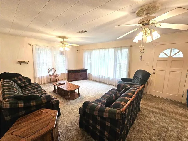 $90,000 | 19214 Highway 124, Jonesville, LA 71343