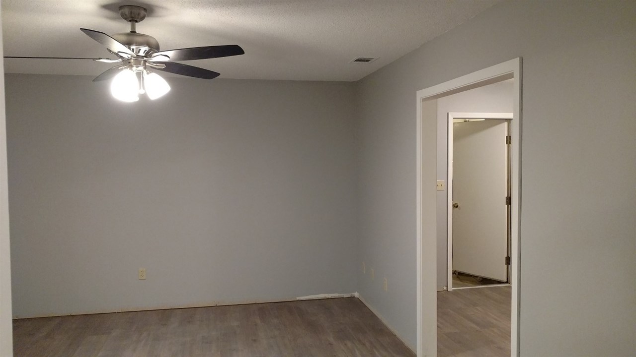 222 West Walnut Avenue Foley, AL 36535 - Photo 5 of 6