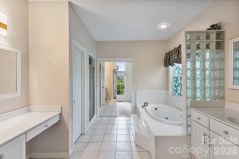 $500,000 | 9111 Brocklehurst Lane, Charlotte, NC 28215
