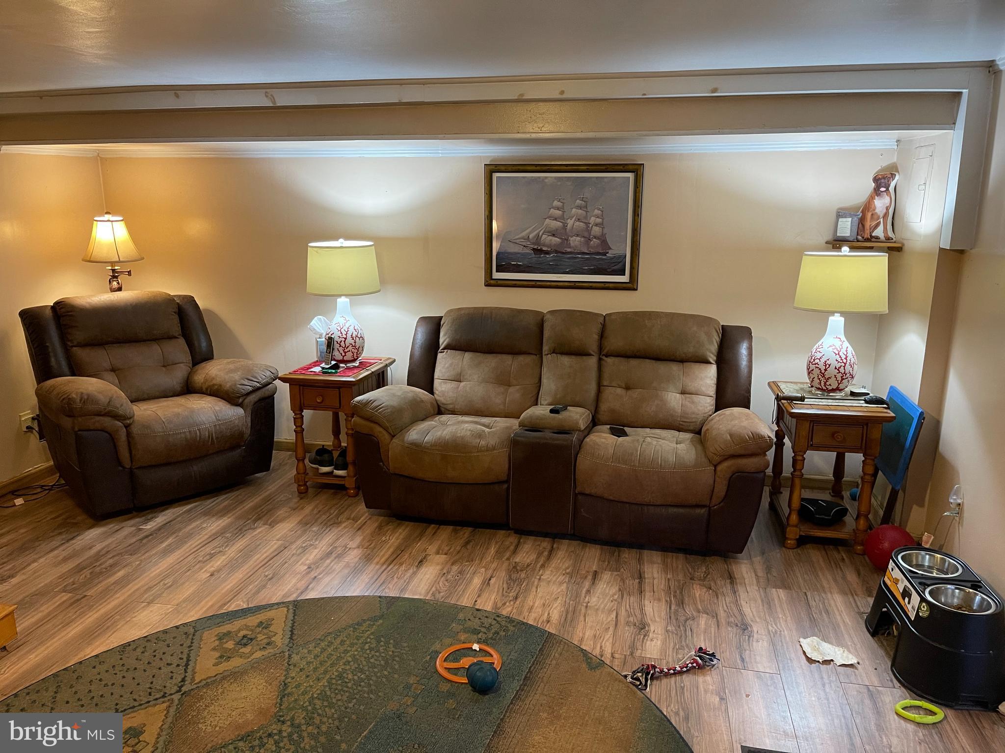 12014 Tyrone Road Philadelphia, PA 19154 - Photo 19 of 32 a living room with furniture and wooden floor