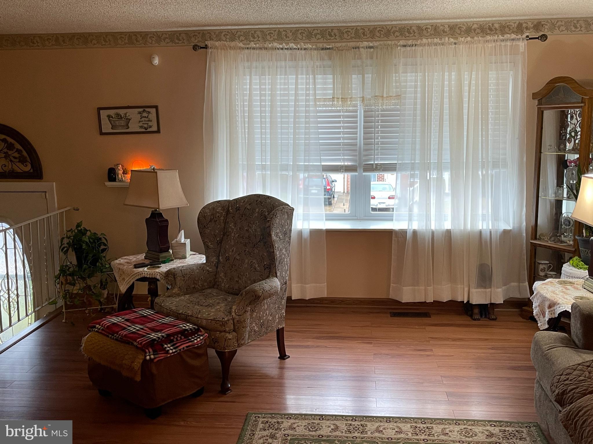 12014 Tyrone Road Philadelphia, PA 19154 - Photo 4 of 32 a living room with furniture and a window