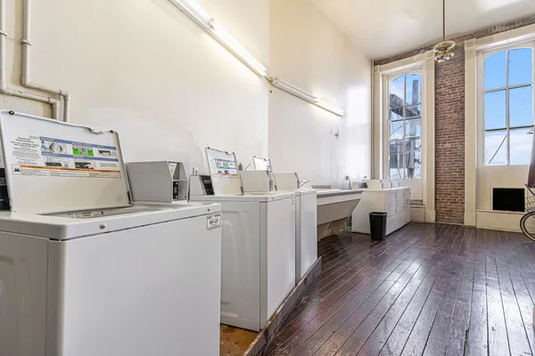 $2,000 | 2118 Strand Street, Unit 212, Galveston, TX 77550