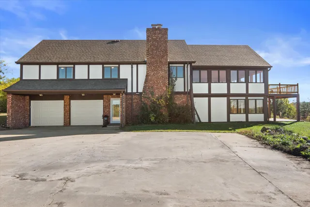 $1,299,900 | 7165 Townline Road, West Bend, WI 53090