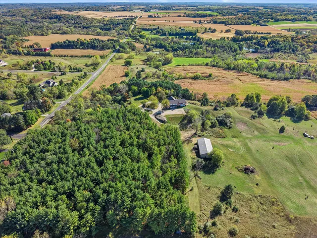 $1,299,900 | 7165 Townline Road, West Bend, WI 53090