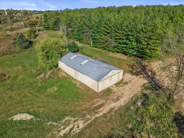 $1,299,900 | 7165 Townline Road, West Bend, WI 53090