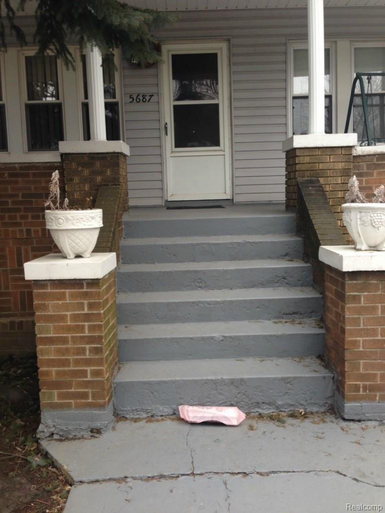 photo 4 (2).jpg