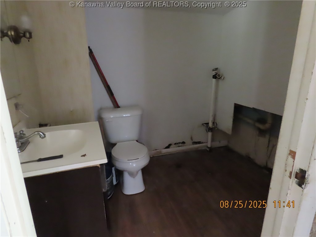 957 Hunter Road Charleston, WV 25311 - Photo 14 of 16 Gallery Image 14