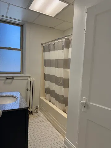 $1,100 | 2537 West 63rd Street, Unit 2, Chicago, IL 60629
