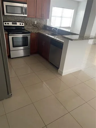 $3,200 | 3611 Northeast 15th Avenue, Pompano Beach, FL 33064