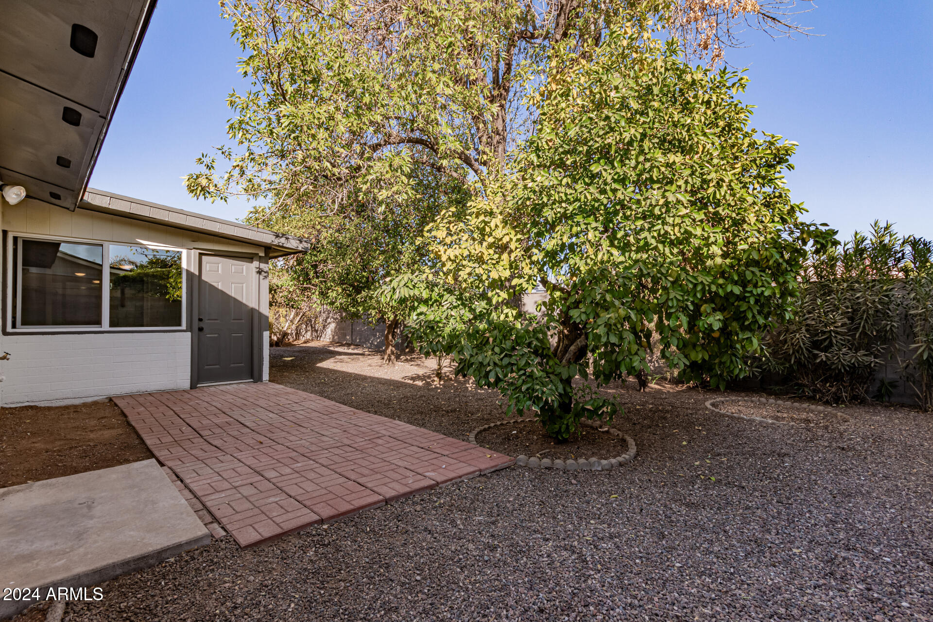 515 South Racine Mesa, AZ 85206 - Photo 32 of 37 34 - Racine