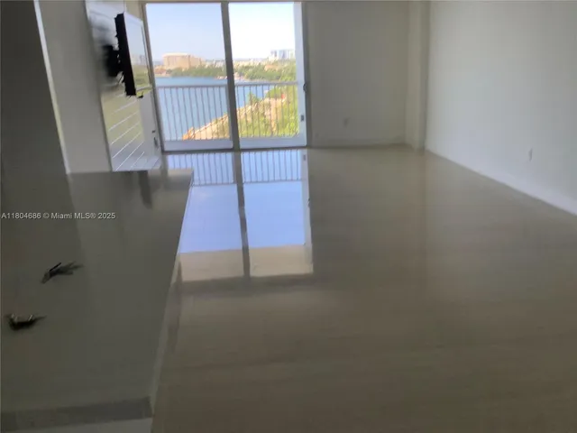 $549,000 | 150 Southeast 25th Road, Unit 14H, Miami, FL 33129