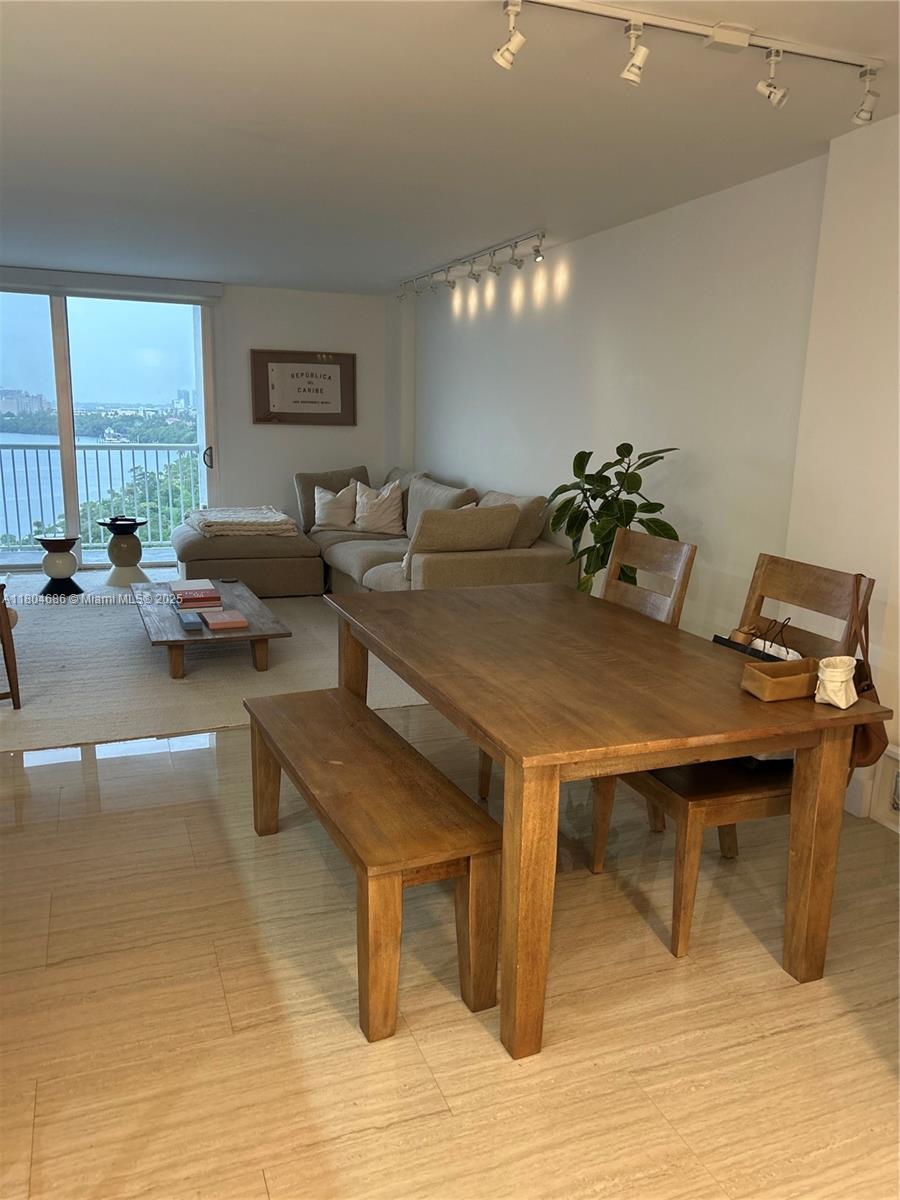 150 Southeast 25th Road, Unit 14H Miami, FL 33129 - Photo 13 of 30