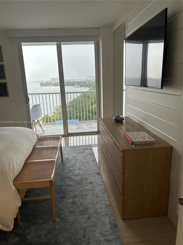 $549,000 | 150 Southeast 25th Road, Unit 14H, Miami, FL 33129