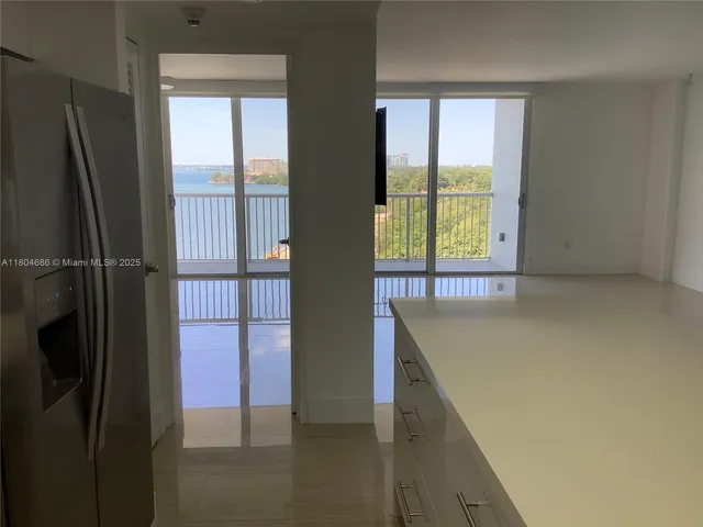 $549,000 | 150 Southeast 25th Road, Unit 14H, Miami, FL 33129