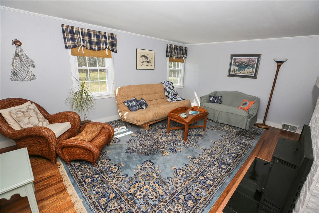 4531 Old Post Road Charlestown, RI 02813 - Photo 6 of 26