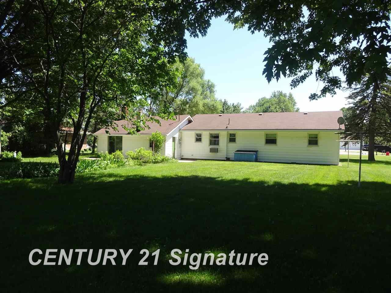 22174 Gratiot Road Merrill, MI 48637 - Photo 4 of 15