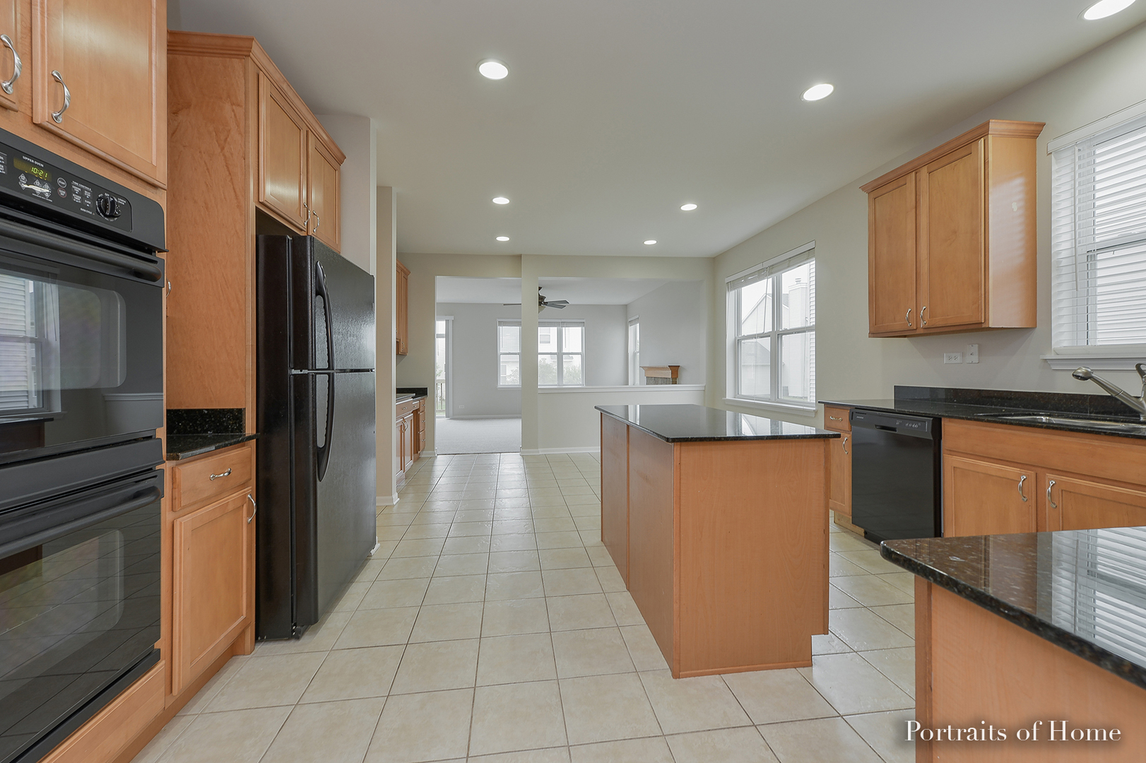 511 Cardinal Avenue Oswego, IL 60543 - Photo 8 of 24