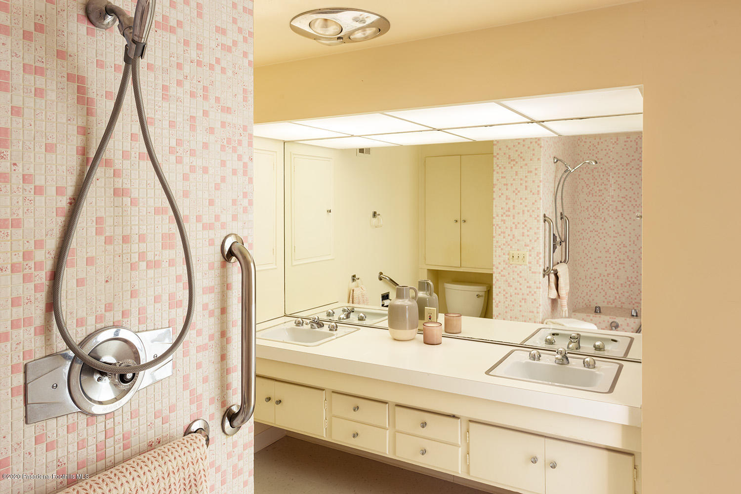 2105 Villa Heights Road Pasadena, CA 91107 - Photo 30 of 45 a bathroom with a sink and a mirror