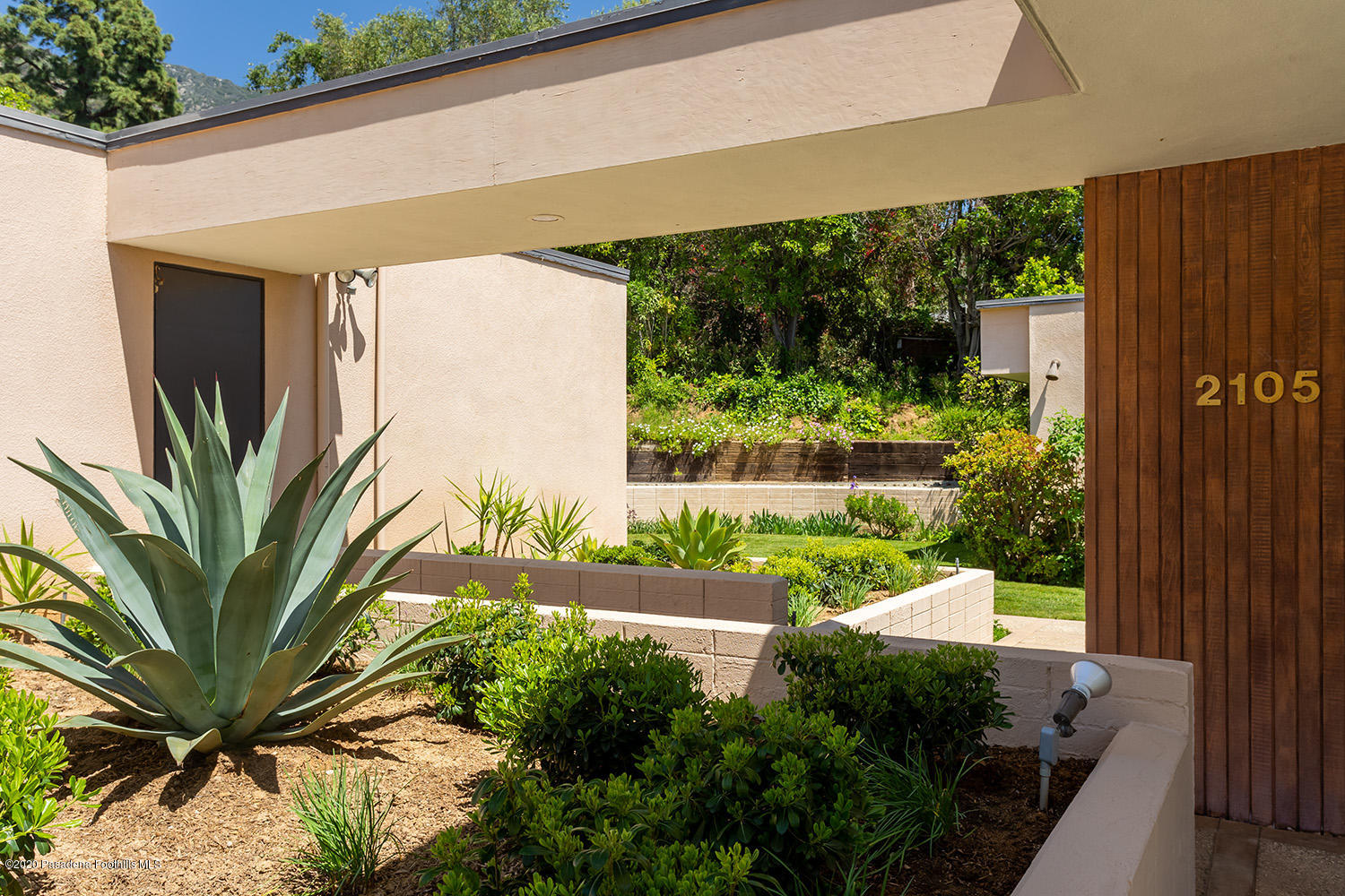 2105 Villa Heights Road Pasadena, CA 91107 - Photo 4 of 45 a view of a back yard from a balcony