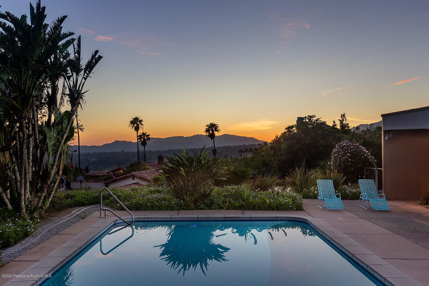 2105 Villa Heights Road Pasadena, CA 91107 - Photo 41 of 45 a view of a backyard