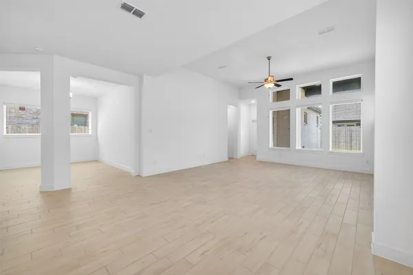 $3,200 | 211 Amaranth Way, Richmond, TX 77406