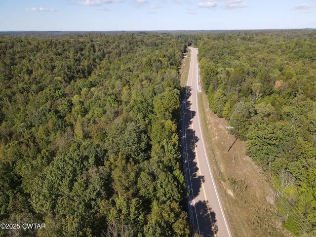 a view of an outdoor space and a yard
