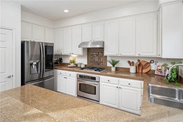 $950,000 | 24125 Willowbrooke Court, Valencia, CA 91354