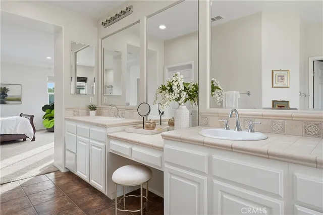 $950,000 | 24125 Willowbrooke Court, Valencia, CA 91354