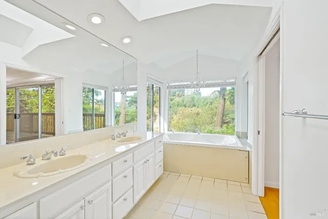 $1,800,000 | 1015 Regio Court, Lafayette, CA 94549