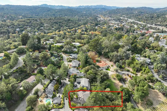 $1,800,000 | 1015 Regio Court, Lafayette, CA 94549