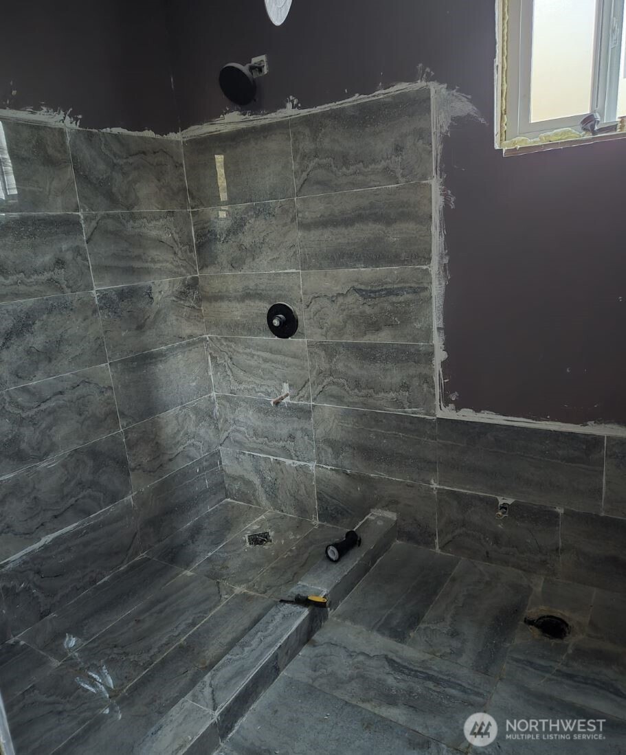 18820 220th Avenue Southeast Maple Valley, WA 98038 - Photo 13 of 16